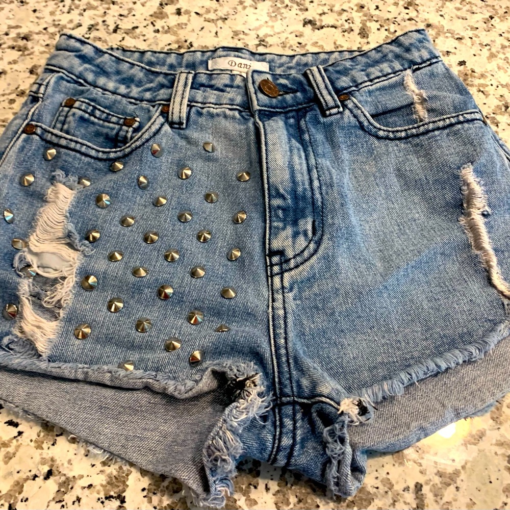 Dani NWOT High Waisted Studded Cut Off Shorts